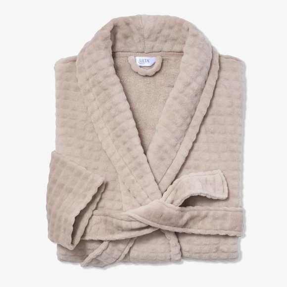 Ulta Beauty Cozy Bathrobe - Picture 1 of 5